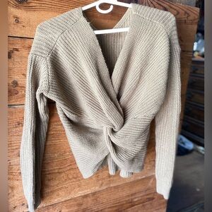🪴2for10 Beige Knotted Sweater🪴